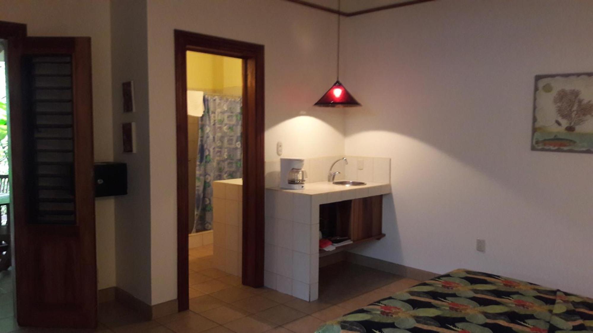 קאוויטה Playa Negra Guesthouse מראה חיצוני תמונה