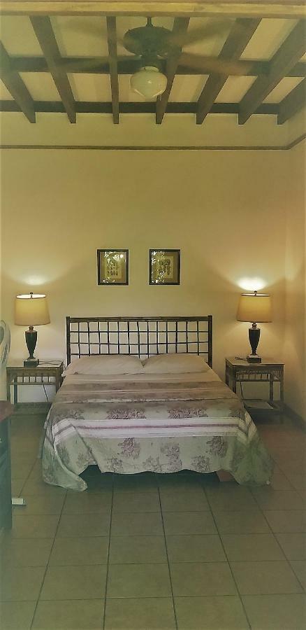 קאוויטה Playa Negra Guesthouse מראה חיצוני תמונה